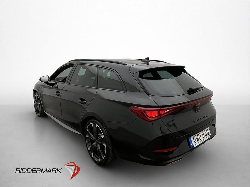 Bild 5 av CUPRA Leon Sportstourer e-Hybrid ST 245hk MOMS Pano  Navi Kamera