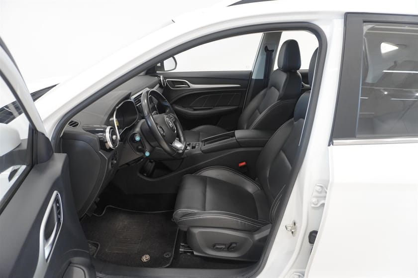 Bild 2 av MG ZS EV Luxury 45kWh 143hk