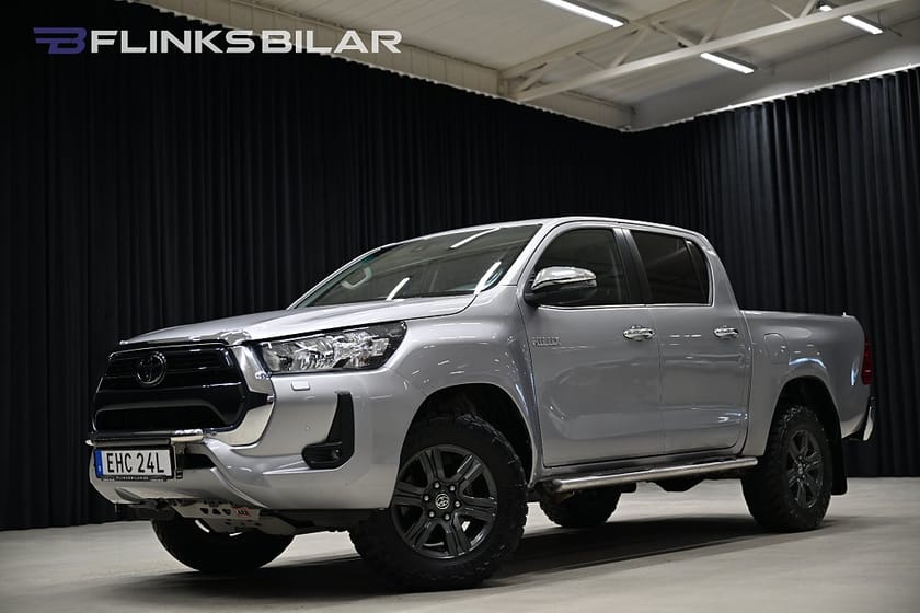 Bild 1 av Toyota Hilux Dubbelhytt 2.8 4WD 204HK Automat|Dubbelhytt|Drag|GPS|Backkamera