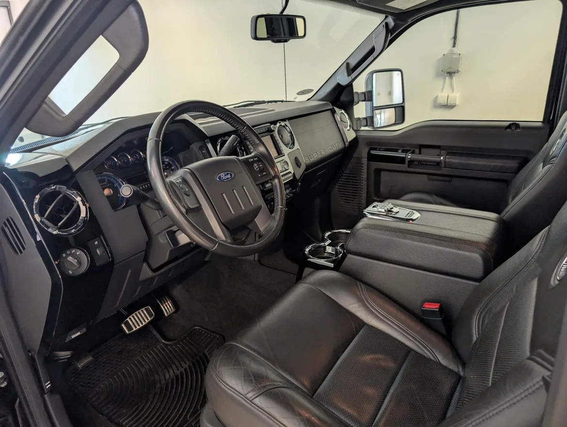 Ford F-350 Crew Cab