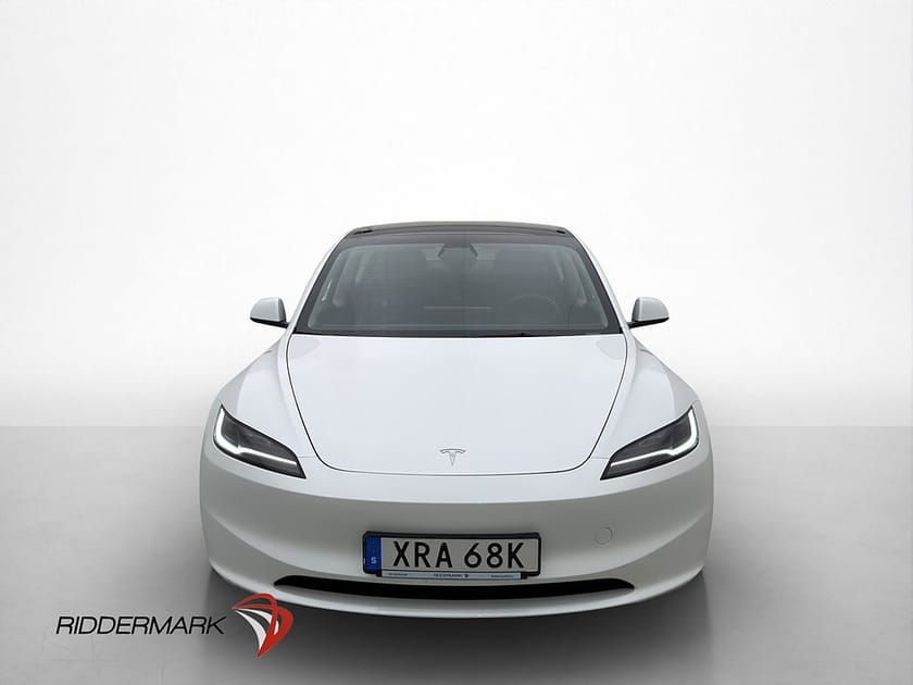 Bild 3 av Tesla Model 3 Long Range AWD Pano Skinn Kamera AP Navi Moms