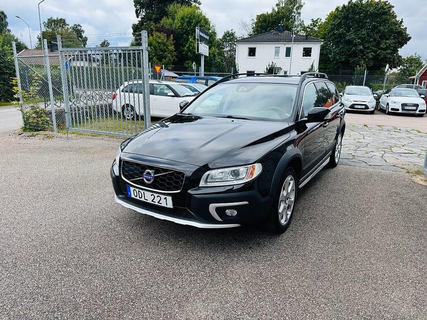Bild 2 av Volvo XC70 D4 AWD 220HK AUTOMAT POLESTAR CLASSIC SUMMUM / NAVI