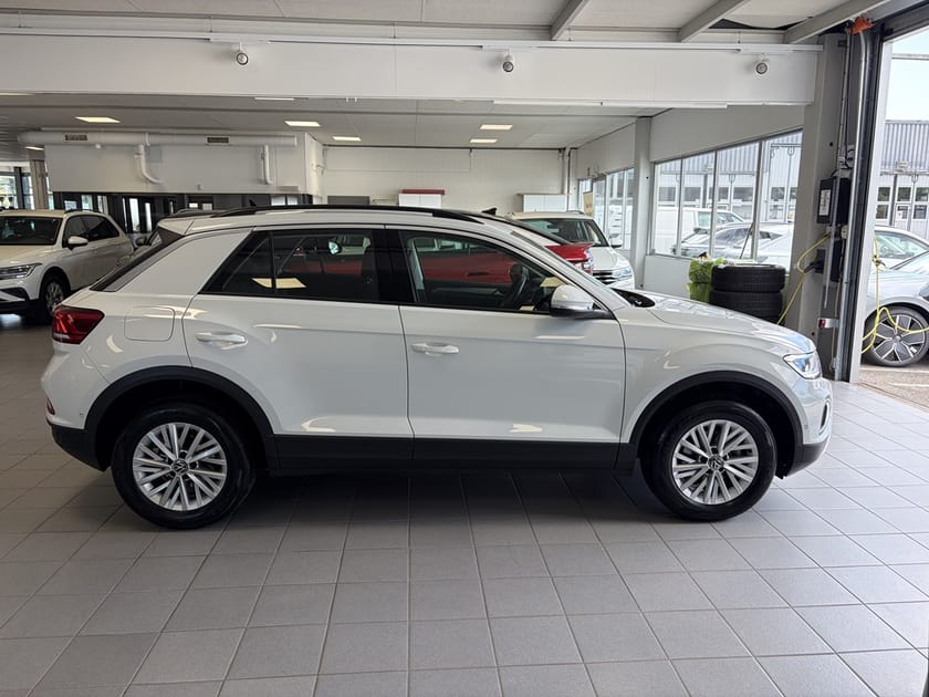 Bild 4 av Volkswagen T-Roc 1.5 TSI 110 KW /150 K 7 VXL DSG