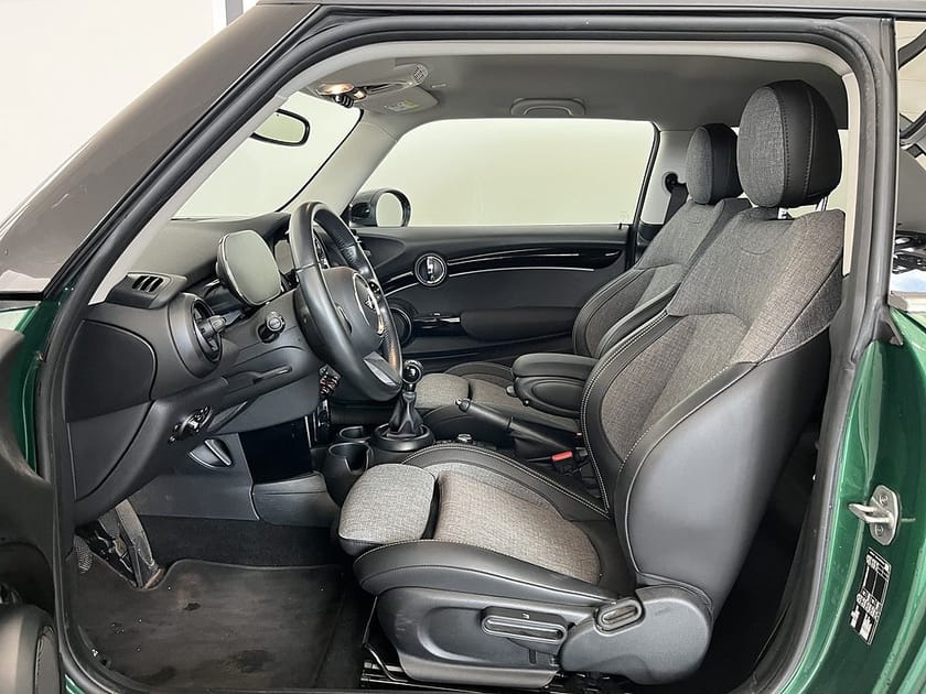 Bild 5 av MINI Cooper Backkamera PDC Bak Apple Carplay