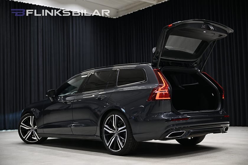 Bild 4 av Volvo V60 T5 AWD  R-Design 360° Kamera  B-Värmare Head-Up