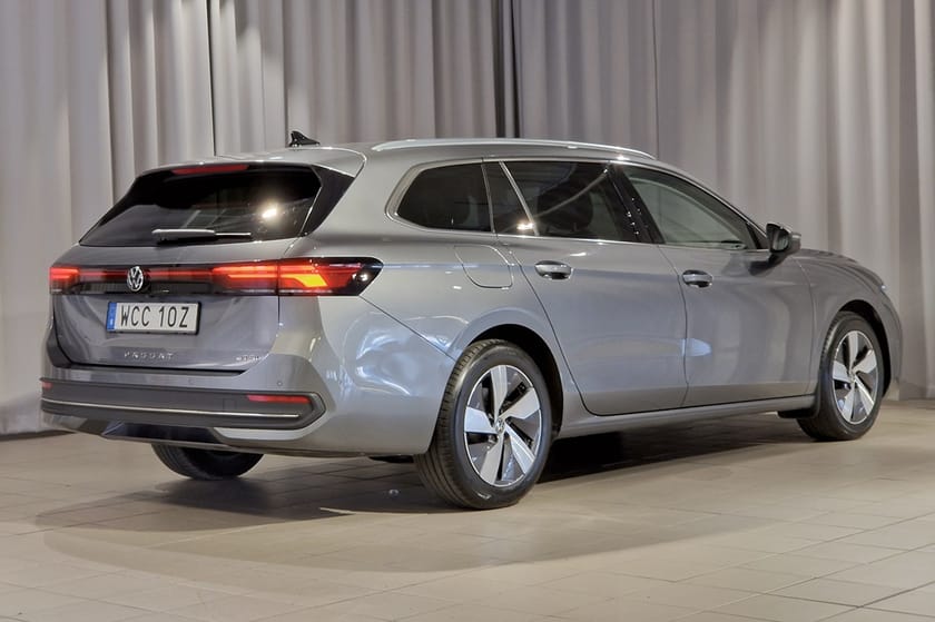 Bild 4 av Volkswagen Passat Sportscombi B9  Business | Drag | P-klimat | Navi | 150 hk