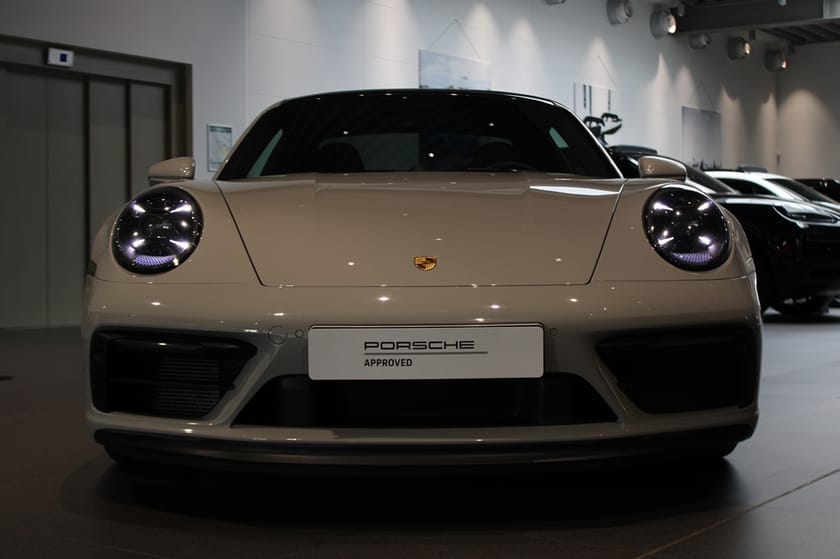 Bild 4 av Porsche 911 Carrera 4 GTS 