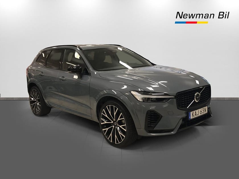 Bild 3 av Volvo XC60 Recharge T6 AWD Geartronic Plus Dark Edition