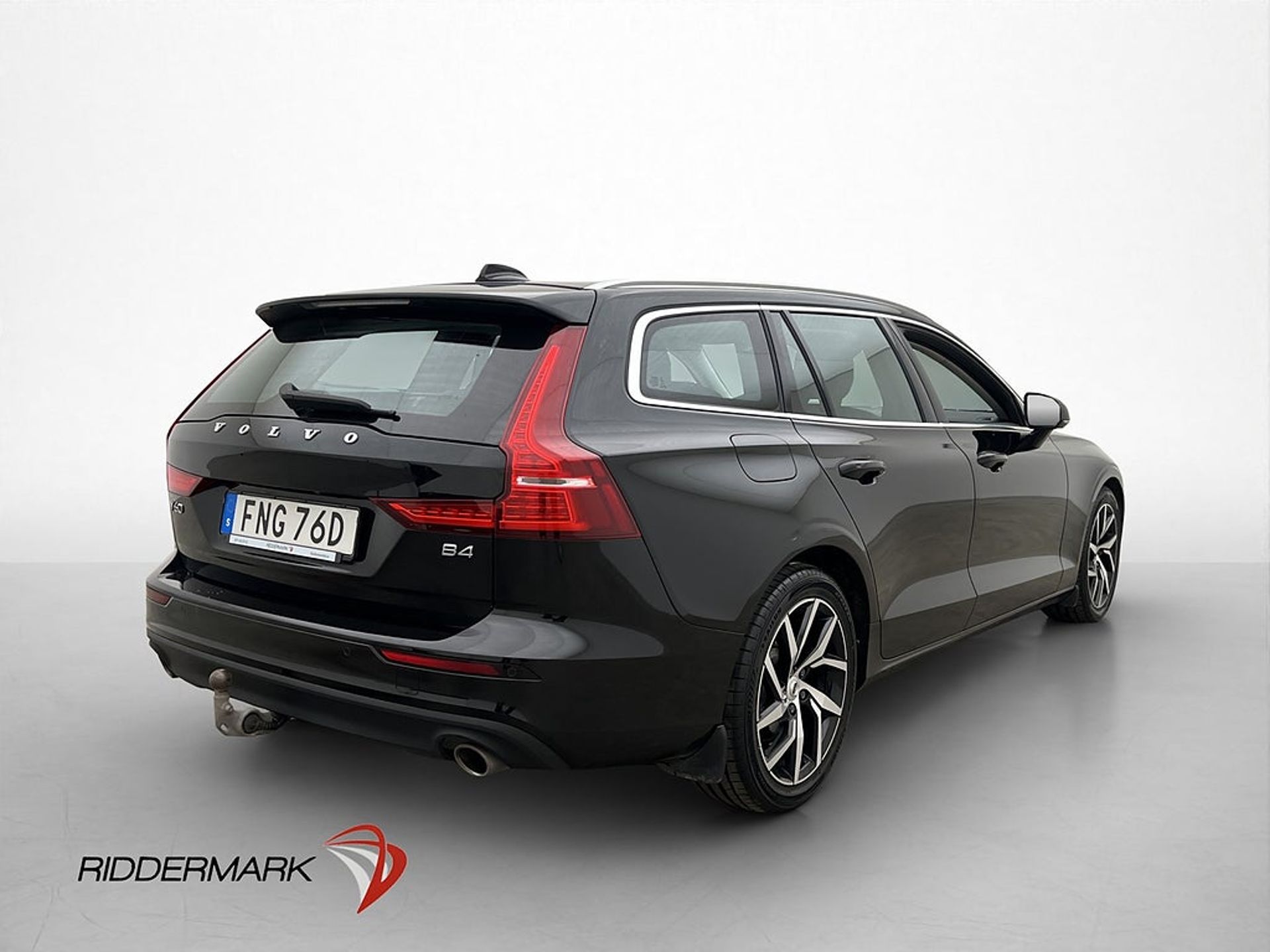 Volvo V60 2021, photo 6/10