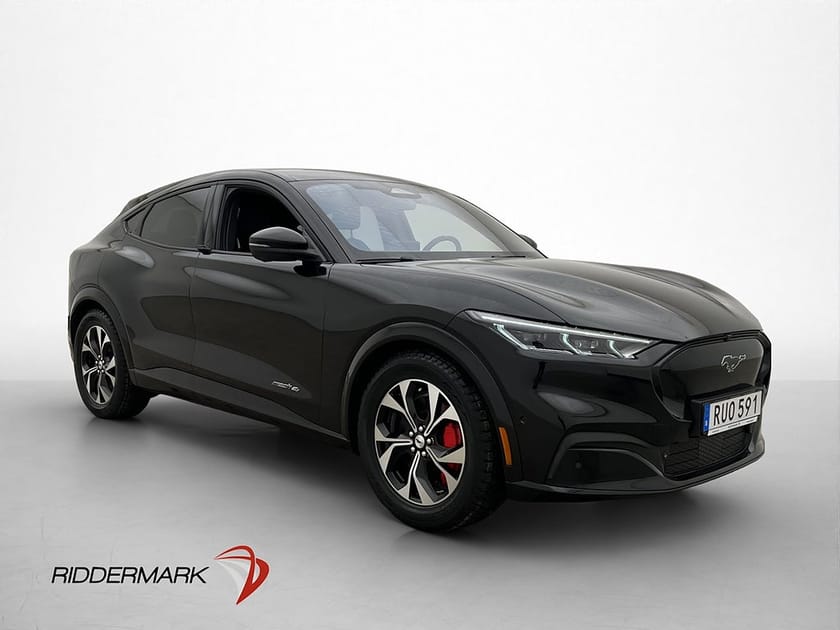 Bild 4 av Ford Mustang Mach-E Standard Range AWD B&O 360° Skinn Navi