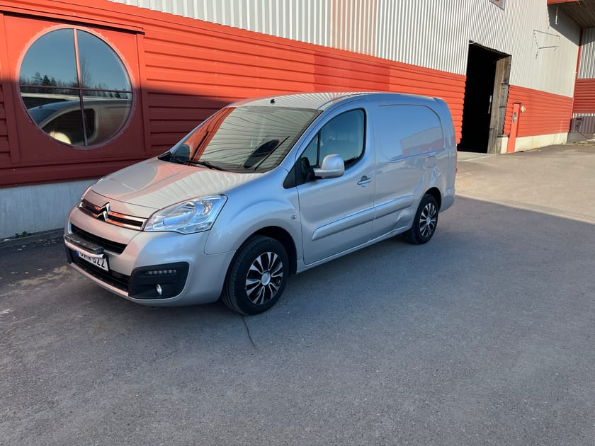 Bild 1 av Citroën Berlingo Van L2 1,6 Blue HDI Långa modellen.