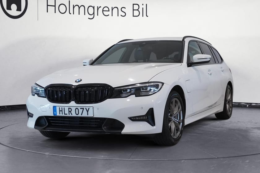 Bild 1 av BMW 330e Touring Sportline Drag HiFi