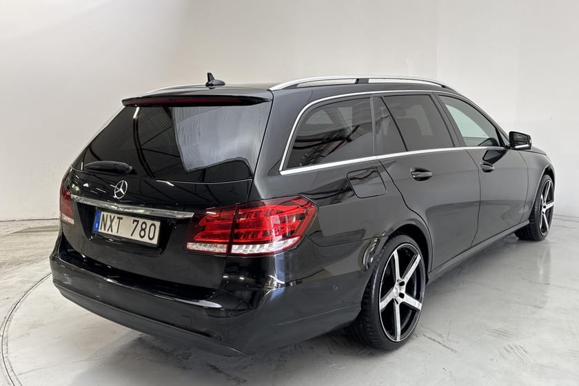 Bild 3 av Mercedes-Benz E 220 T BlueTEC BE