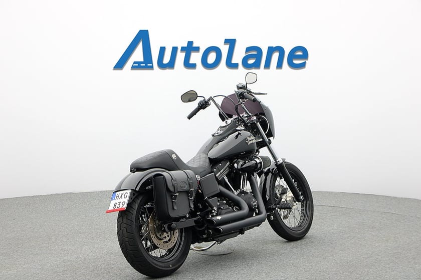 Bild 5 av Harley-Davidson Street Bob FXDB* Vance & Hines