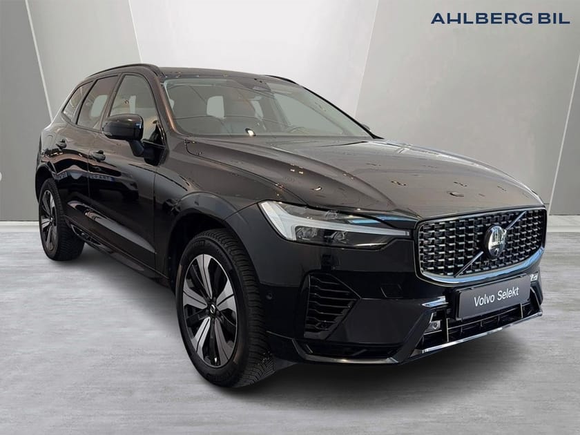 Bild 1 av Volvo XC60 Recharge T8 Plus Dark. 360 kamera, Panoramaglastak, Navi, Adaptiv farthållare