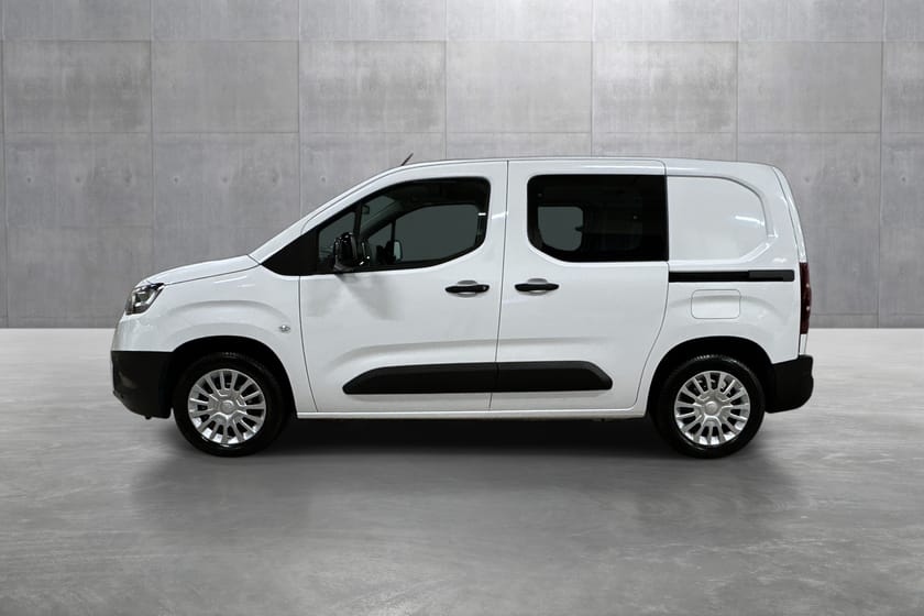 Bilde 2 av Toyota ProAce City Kort L1 1.5 Diesel 100 Manuell 6 gir Comf.Fleet Colour