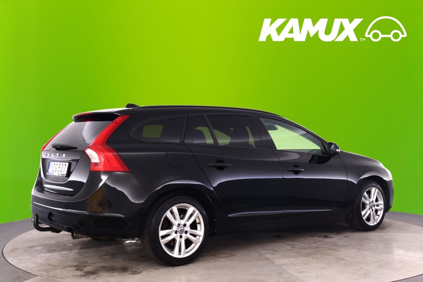 Bild 2 av Volvo V60 T3 Geartronic 152hk Kinetic GRILL PÅ KÖPET! Navi Värmare P-Sens