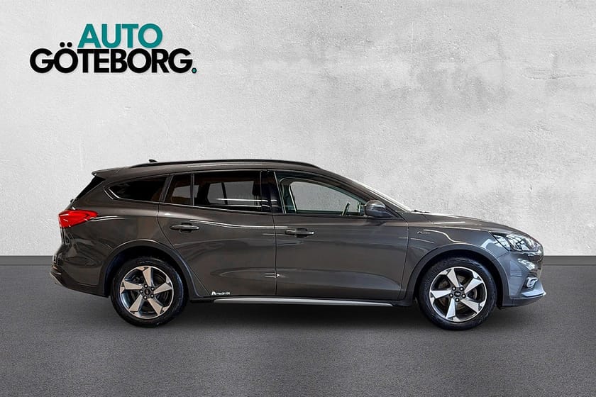 Bild 3 av Ford Focus Active Kombi 1.0 EcoBoost Dragkrok Fullservad