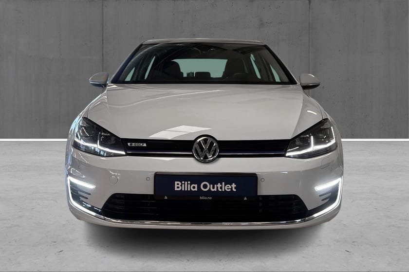 Bilde 2 av Volkswagen e-Golf Exclusive Skinn, R.kamera, Dynamiske-LED
