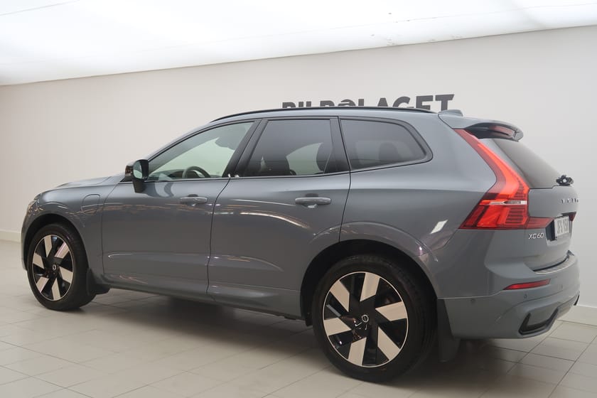 Bild 3 av Volvo XC60 Recharge T6 Ultimate Dark/Pano/360K/H&K