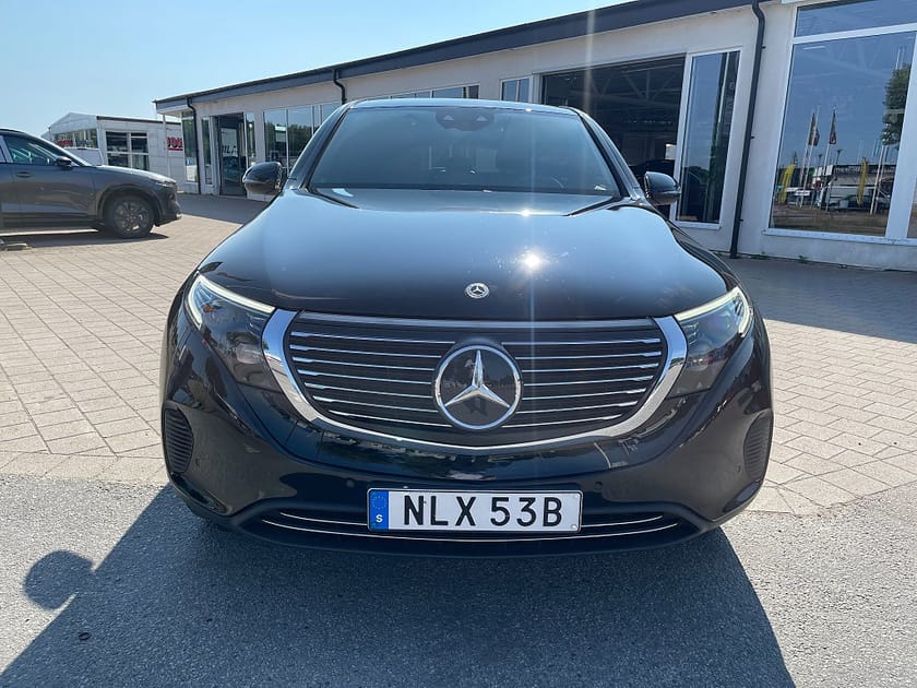 Bild 2 av Mercedes-Benz EQC 400 4MATIC 408 hk