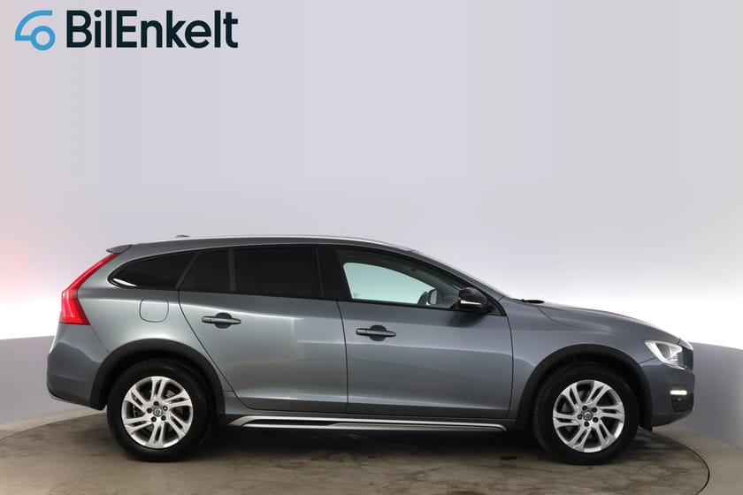 Bild 2 av Volvo V60 Cross Country D4 AWD Summum BE PRO Taklucka Se utr