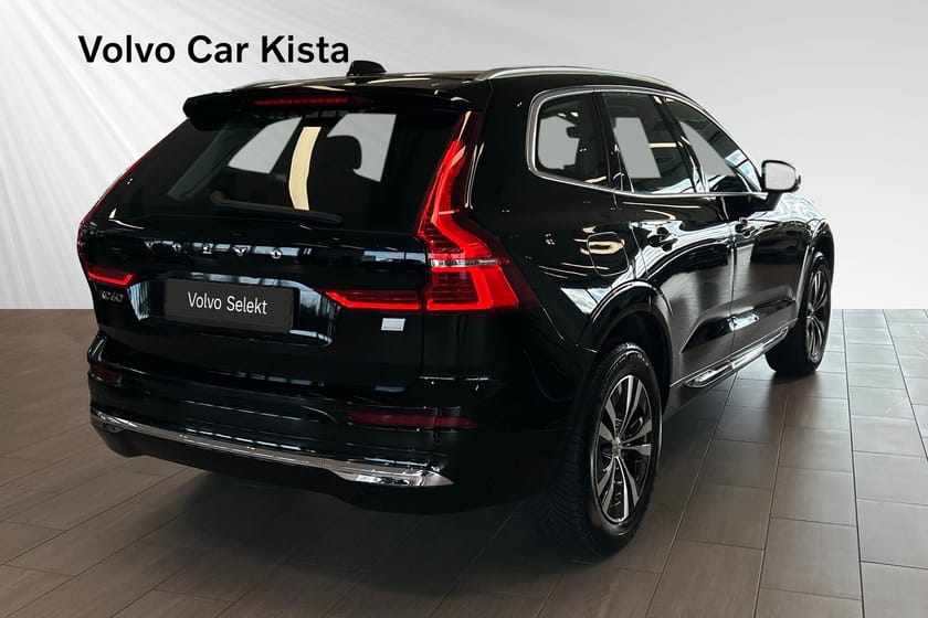 Bild 5 av Volvo XC60 Recharge T6 Core Edition Panorama B-Kamera