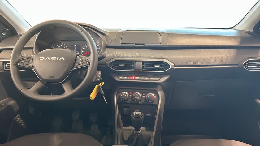 Bild 4 av Dacia Sandero ESSENTIAL TCE 90 4X2 MAN