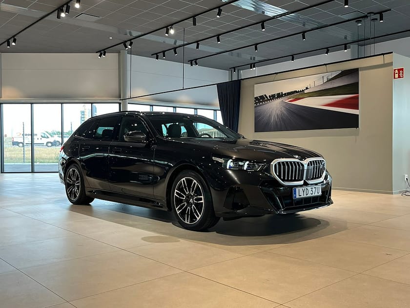 Bild 3 av BMW i5 xDrive40 Touring M Sport D/A Plus H/K Rattvärme Drag