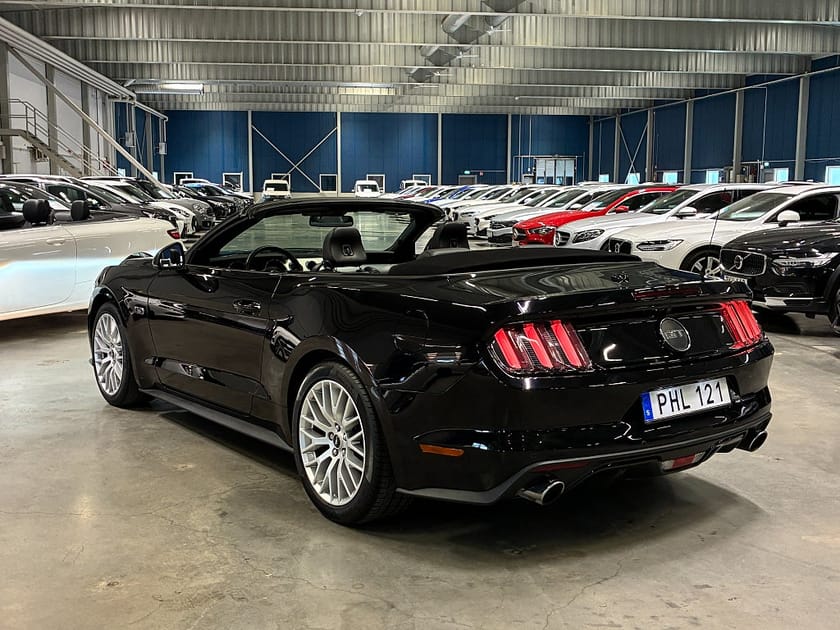 Bild 5 av Ford Mustang GT Cabriolet V8 Aut 421Hk | Performance pack | Borla