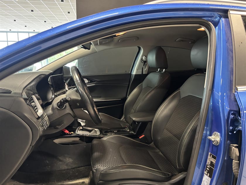 Bild 4 av Kia XCeed Plug-in Hybrid PHEV 141hk Advance Plus Dragkrok