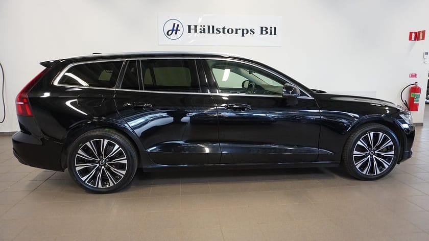 Bild 2 av Volvo V60 Recharge T6 AWD DRAG/GPS/B-KAMERA/CARPLAY/RATTVÄRME