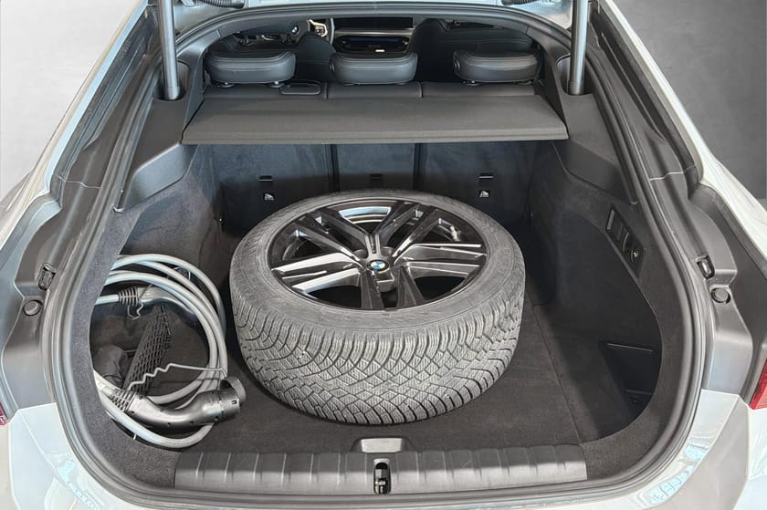 Bilde 4 av BMW i4 M60 xDrive Gran Coupé Fully Charged H/K El.seter ACC 19" Krok