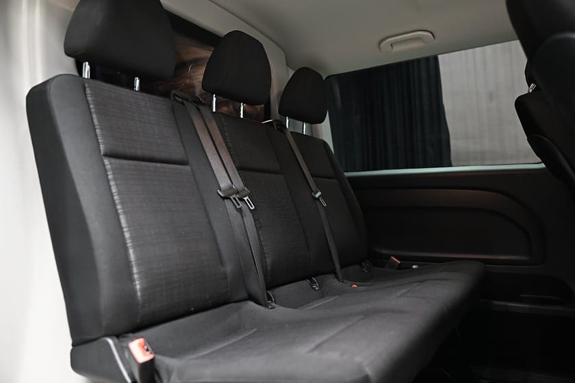 Bild 2 av Mercedes-Benz Vito Mixto 116 CDI 4MATIC 3.0t 163HK Automat|Drag|Värmare|Lågmil