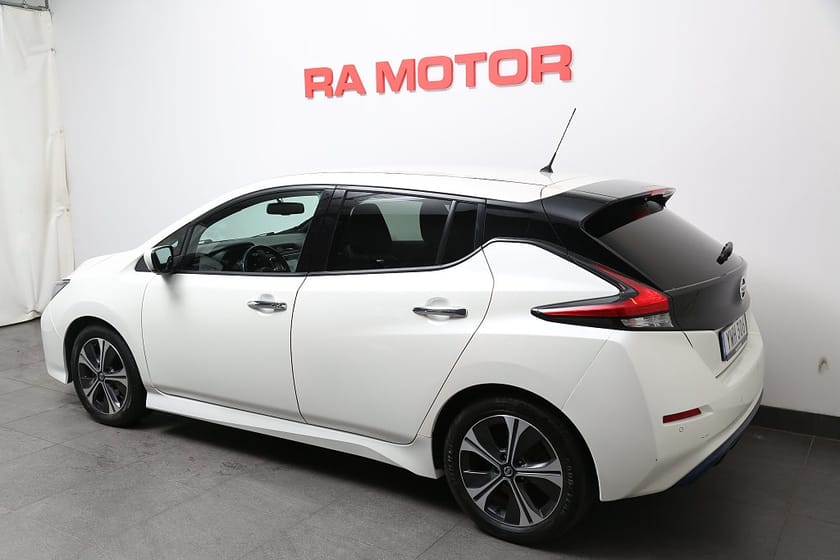 Bild 4 av Nissan Leaf 40 kWh Tekna l Navi l BOSE l 360°-kamera