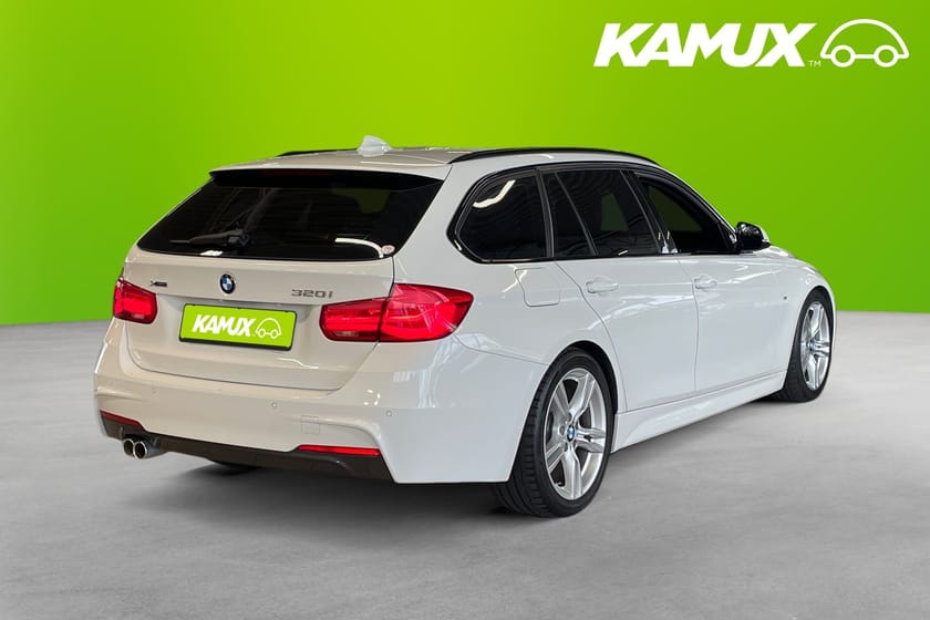 Bild 4 av BMW 320i xDrive Touring M-sport 84 hk Navi Skinn
