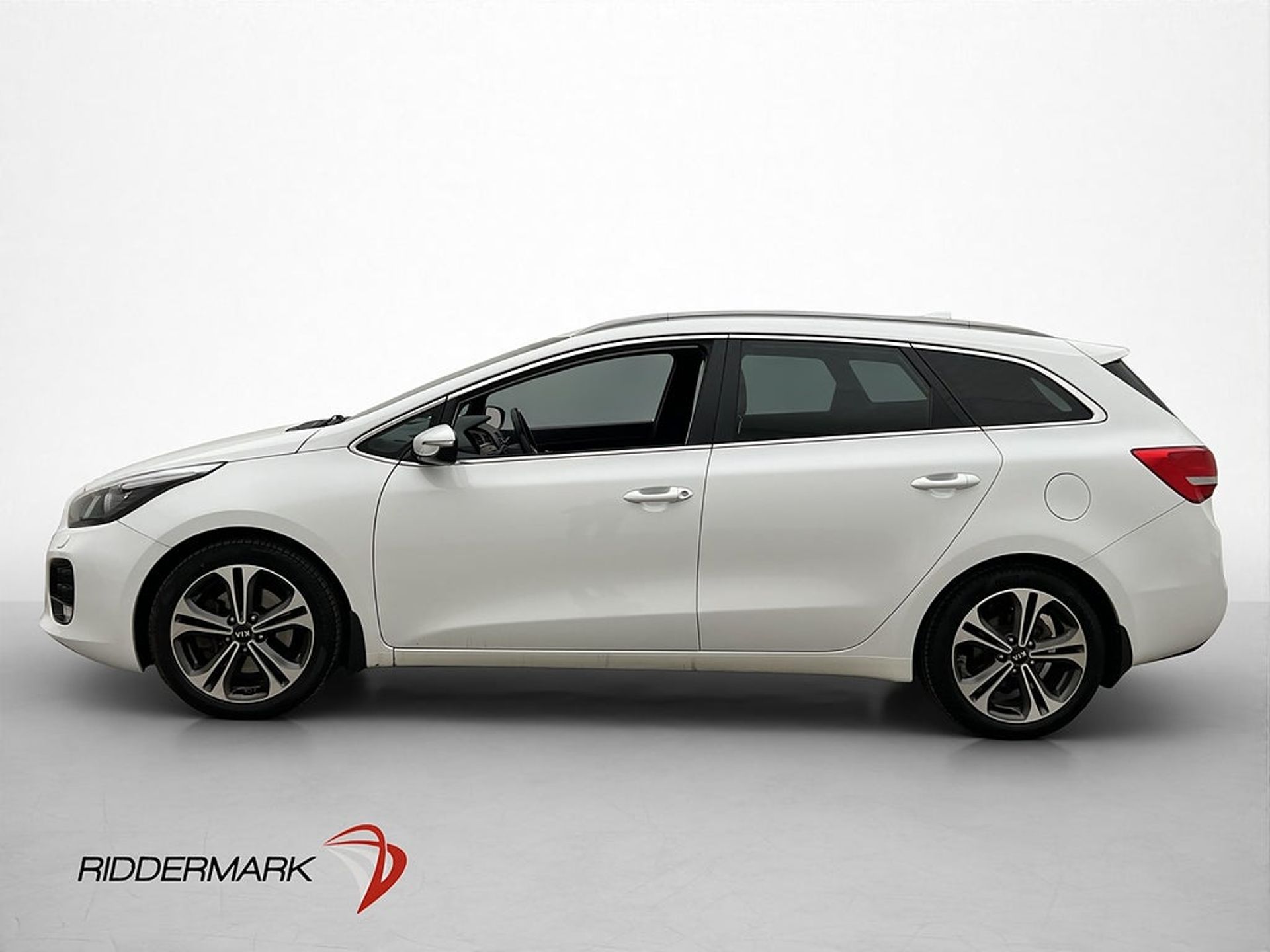 Kia Ceed SW 1.6 CRDi 136hk GT Line 2017, bild 4/10
