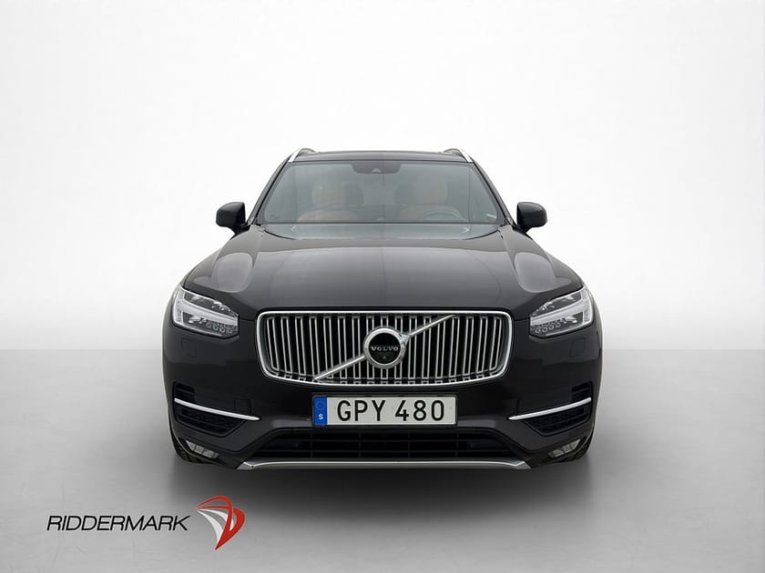 Bild 2 av Volvo XC90 D5 AWD 7-Sits First Edition Pano B&W HUD Luft