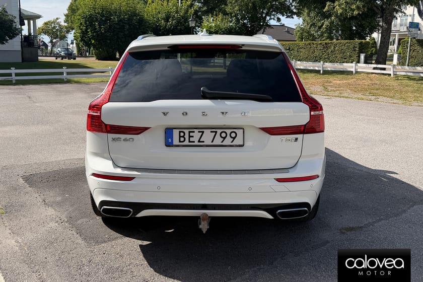 Bild 4 av Volvo XC60 T5 AWD R-Design - Dragkrok, Bränslevärmare