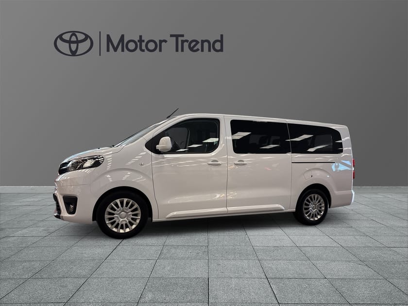 Bild 4 av Toyota Proace Verso SHUTTLE LONG 2,0 D ADBLUE 180 HK S&S
