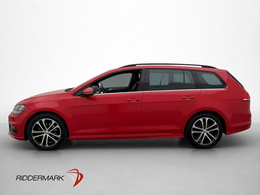 Bild 4 av Volkswagen Golf Sportscombi SC 1.4 TSI 150hk R-Line Kamera Drag M-Värm