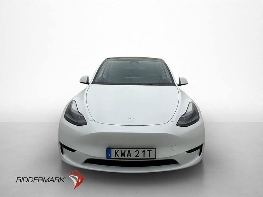 Bild 2 av Tesla Model Y Standard Range RWD Autopilot Värme Dragkrok MOMS