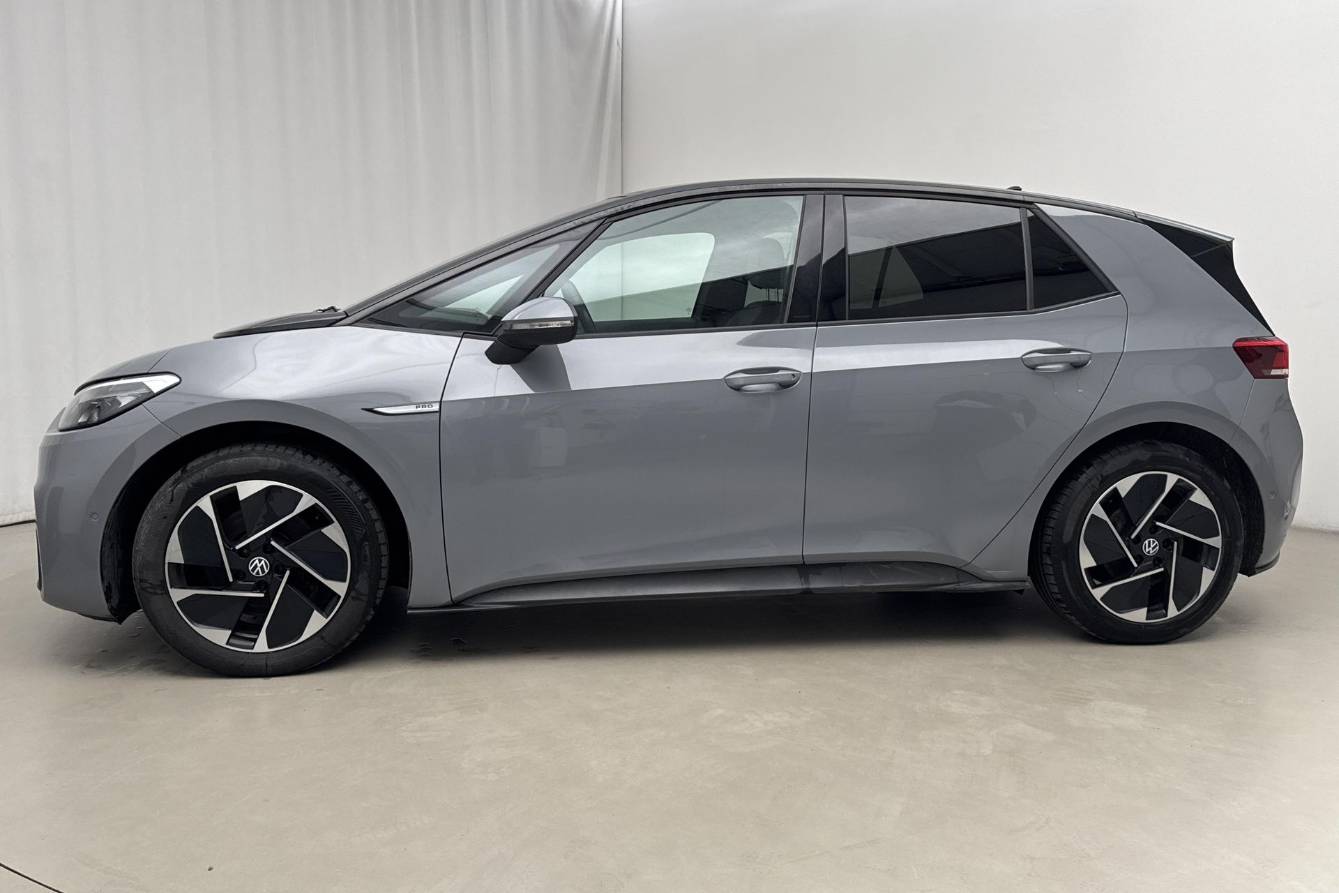 Volkswagen ID.3 Pro Performance 2023, kuva 2/10
