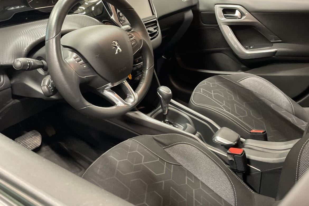 Peugeot 2008 2018 - miniatyr 9