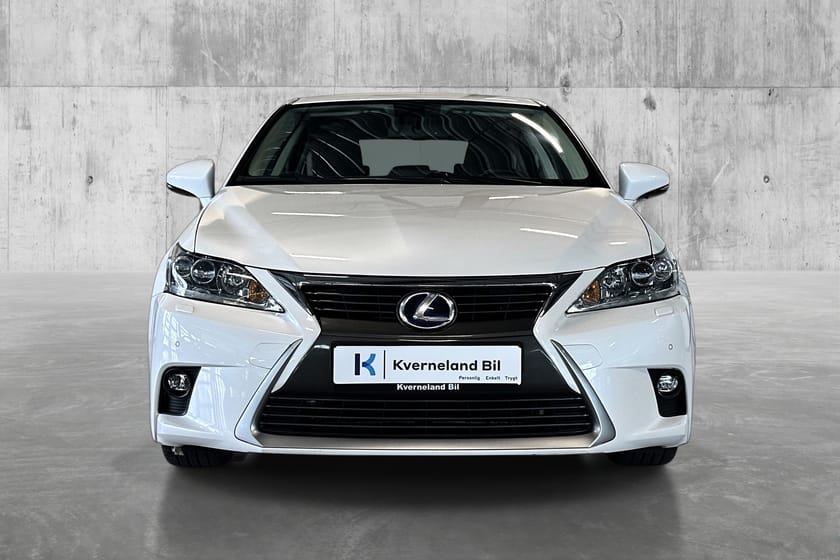Bilde 2 av Lexus CT 200h Cruise/Automat/Setevarme/Ryggekamera/EU til 28