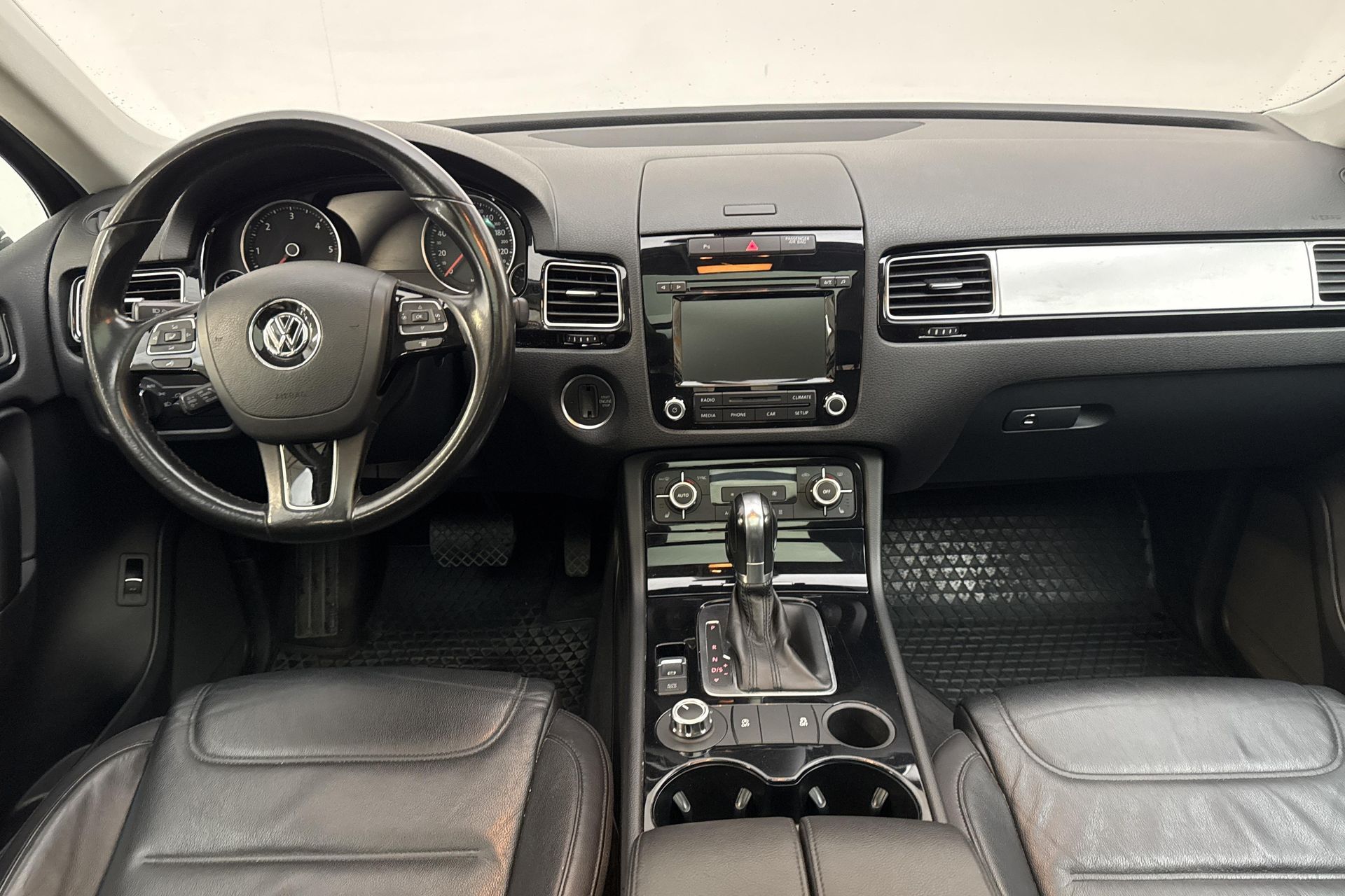 Volkswagen Touareg 2014, kuva 7/10