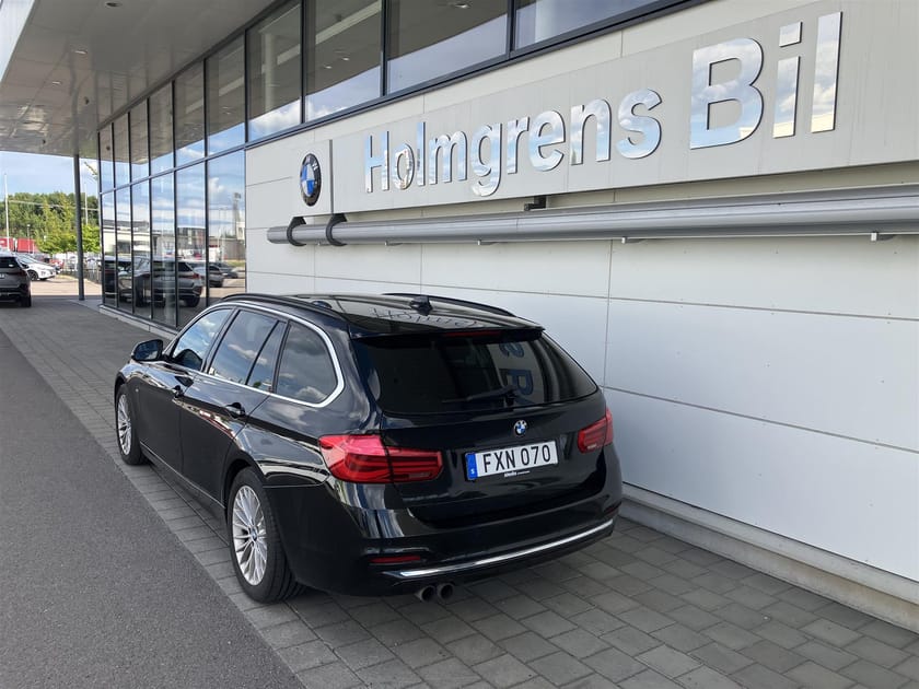 Bild 2 av BMW 320i Touring Luxury Line