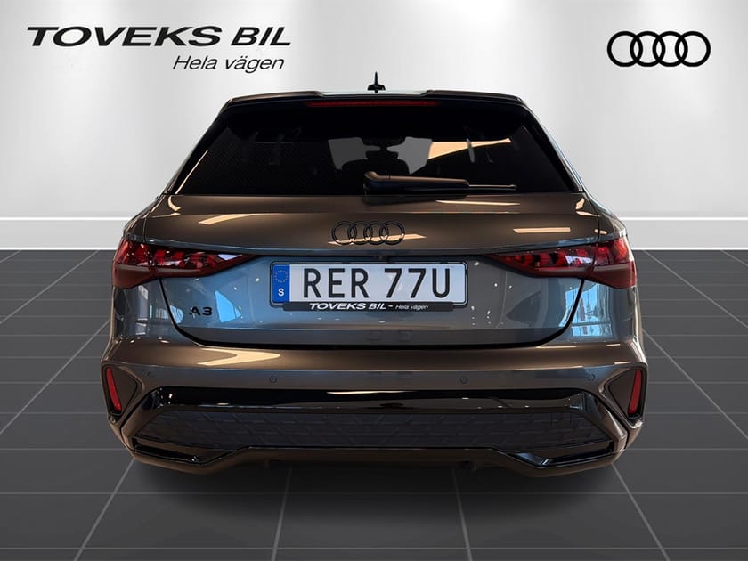 Bild 4 av Audi A3 Sportback 45 TFSI e S Line 272Hk/Drag/Sonos