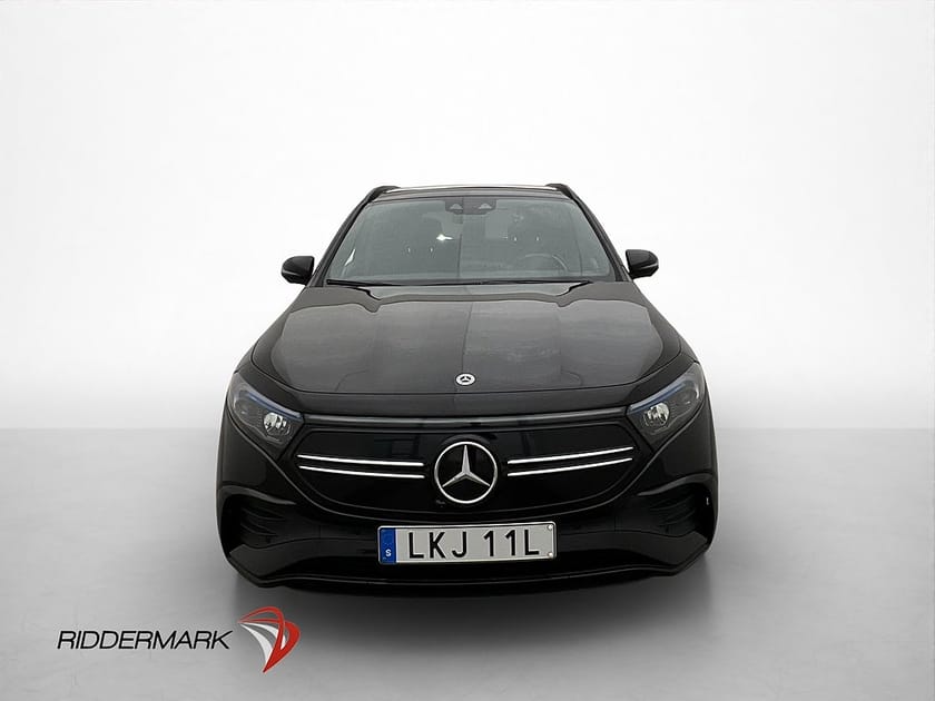 Bild 2 av Mercedes-Benz EQA 250+ AMG Panorama Värmare 360° Drag MOMS