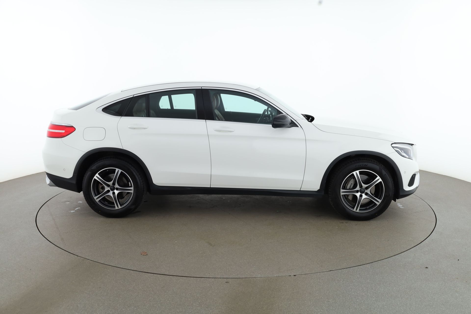 Mercedes-Benz GLC 300 de 4Matic 2019, bild 7/10